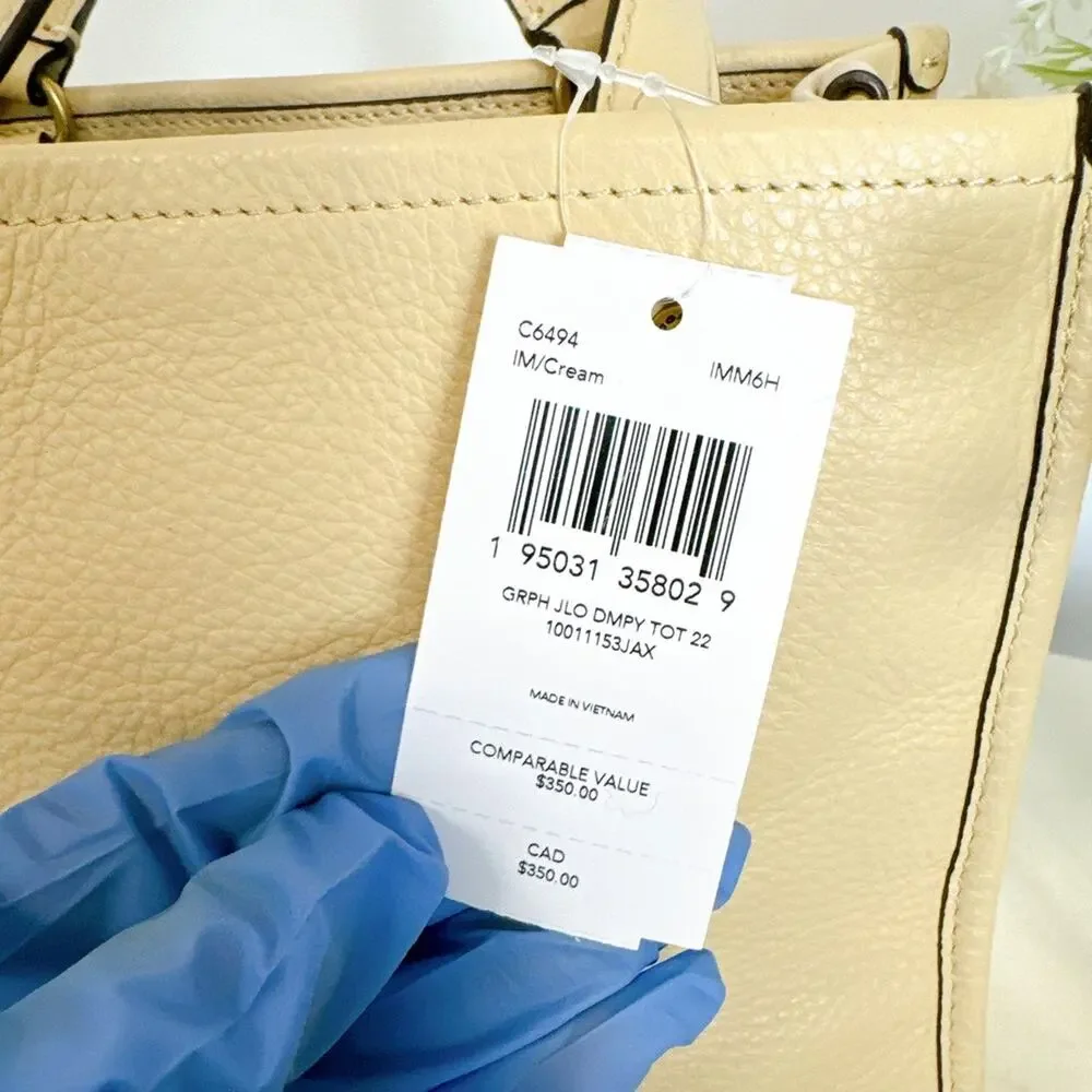 Coach C6494 X Jennifer Lopez Dempsey Tote 22 With Nyc Skyline In Cream